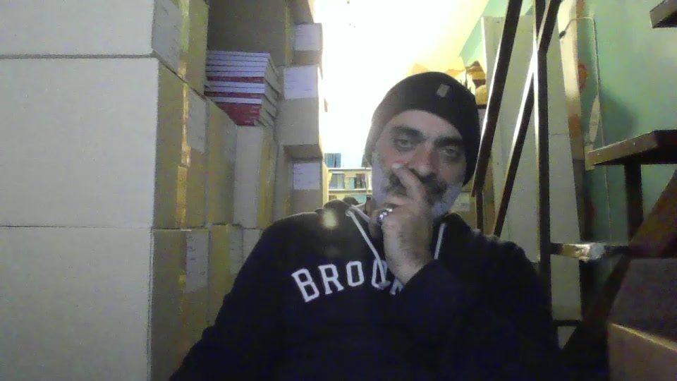 Guilloxx3 Live Cam Screenshot – 2025-08-22 18:24:15