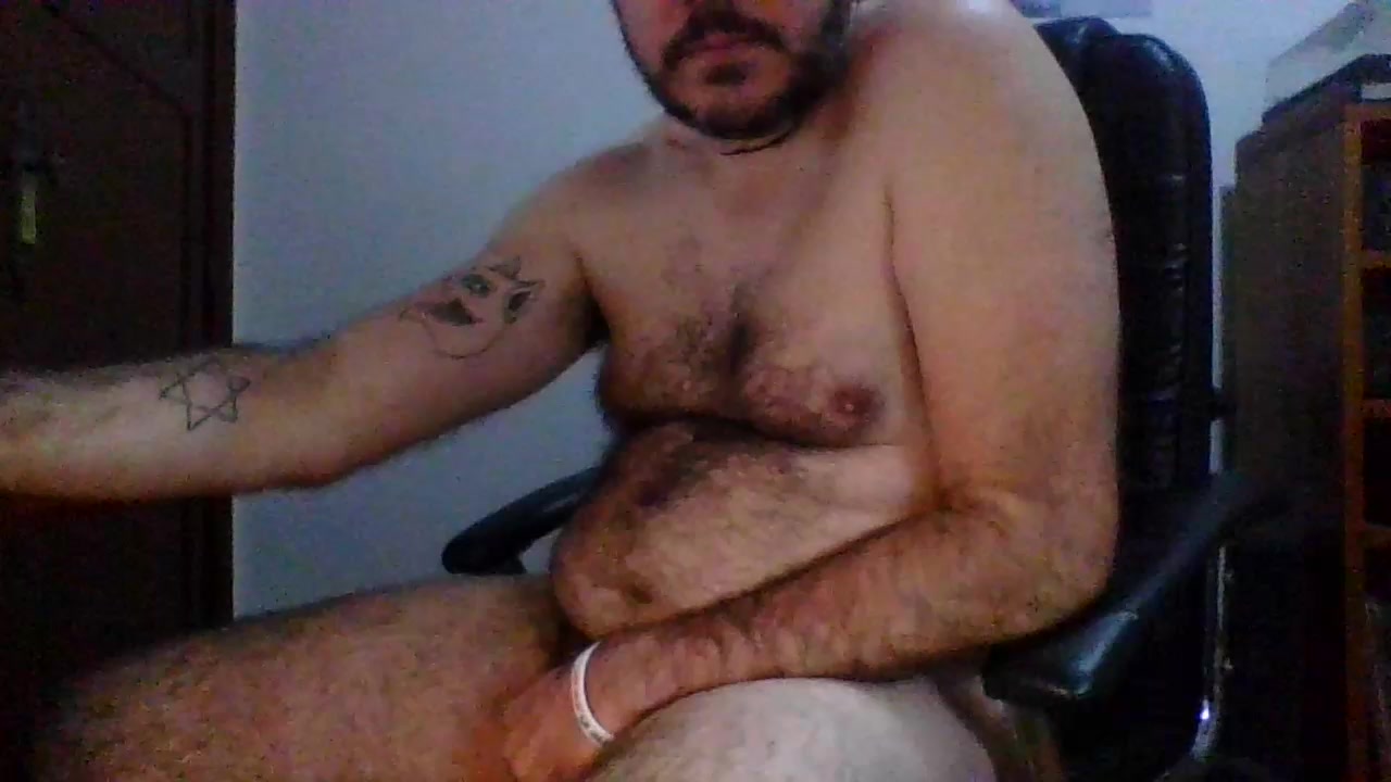 Gust40aMinas Live Cam Screenshot – 2025-08-06 23:36:43