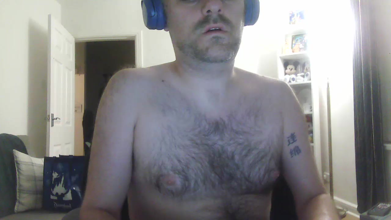 HairyScottish Live Cam Screenshot – 2025-08-10 21:18:26