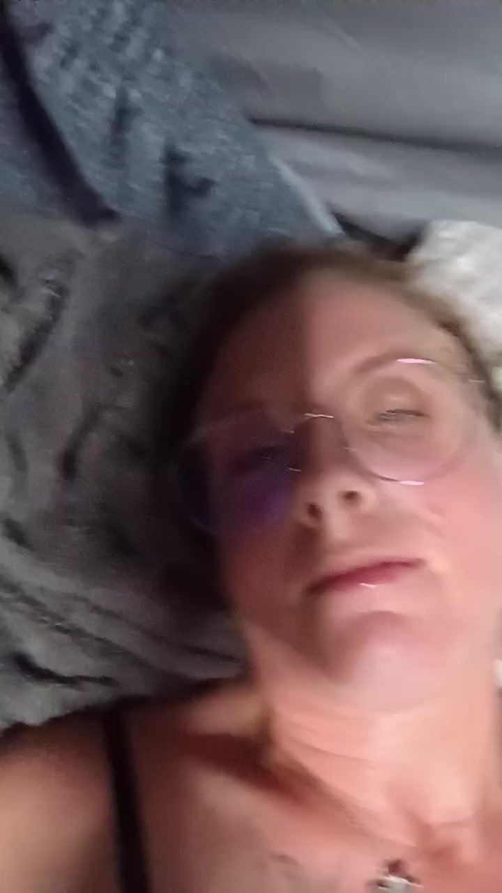 Hisdollface Live Cam Screenshot – 2025-08-31 05:30:29