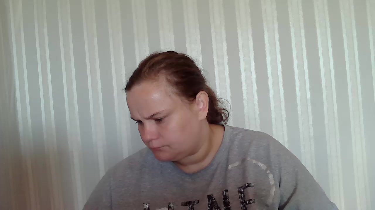 HollyXEva Live Cam Screenshot – 2025-08-19 05:51:09