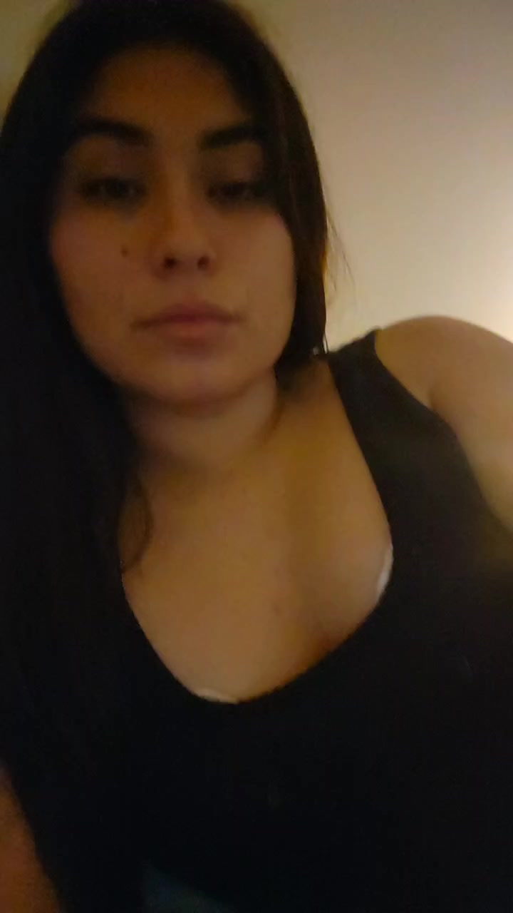 HotCande Live Cam Screenshot – 2025-08-14 02:42:17