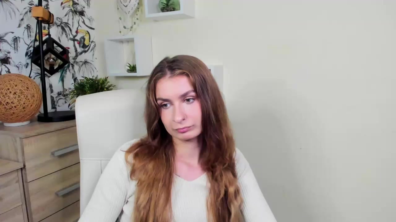 Hot_Nina19 Live Cam Screenshot – 2025-09-01 08:16:24