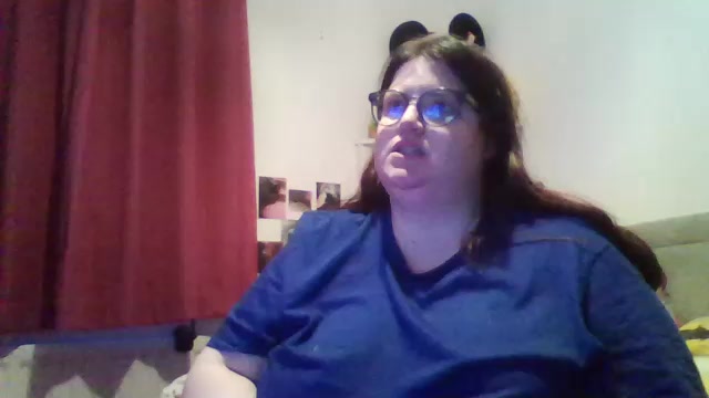 HugeBoobsBabe Live Cam Screenshot – 2025-08-23 18:28:24