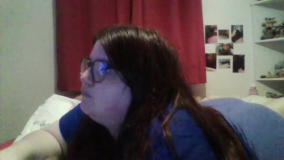 HugeBoobsBabe Live Cam Screenshot – 2025-08-23 20:17:49
