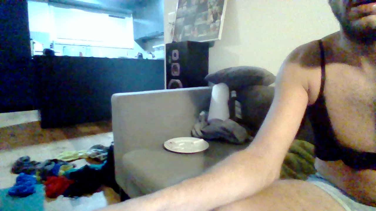 HungryBTMslut Live Cam Screenshot – 2025-08-07 19:38:13
