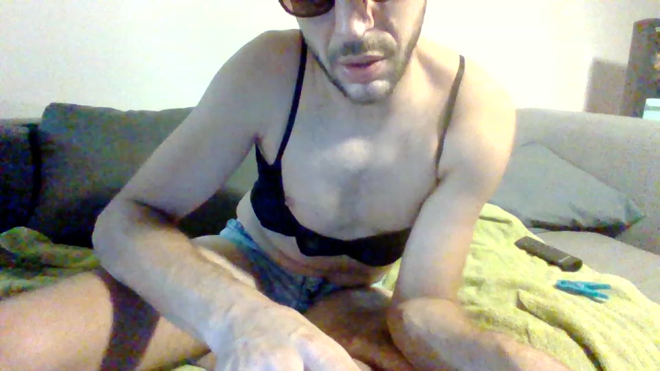 HungryBTMslut Live Cam Screenshot – 2025-08-07 20:09:37