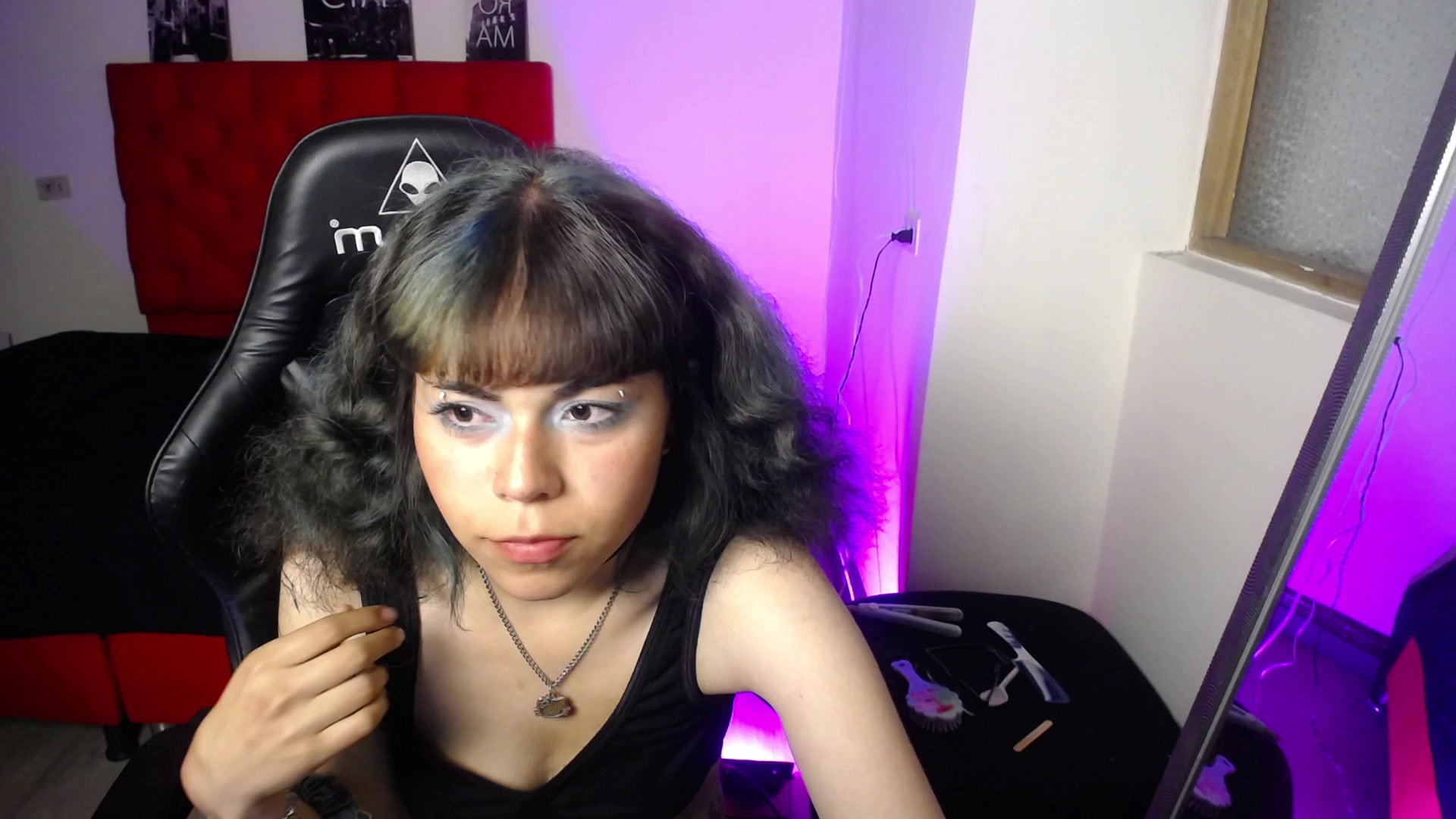 Insomniia_ Live Cam Screenshot – 2025-09-13 00:33:37