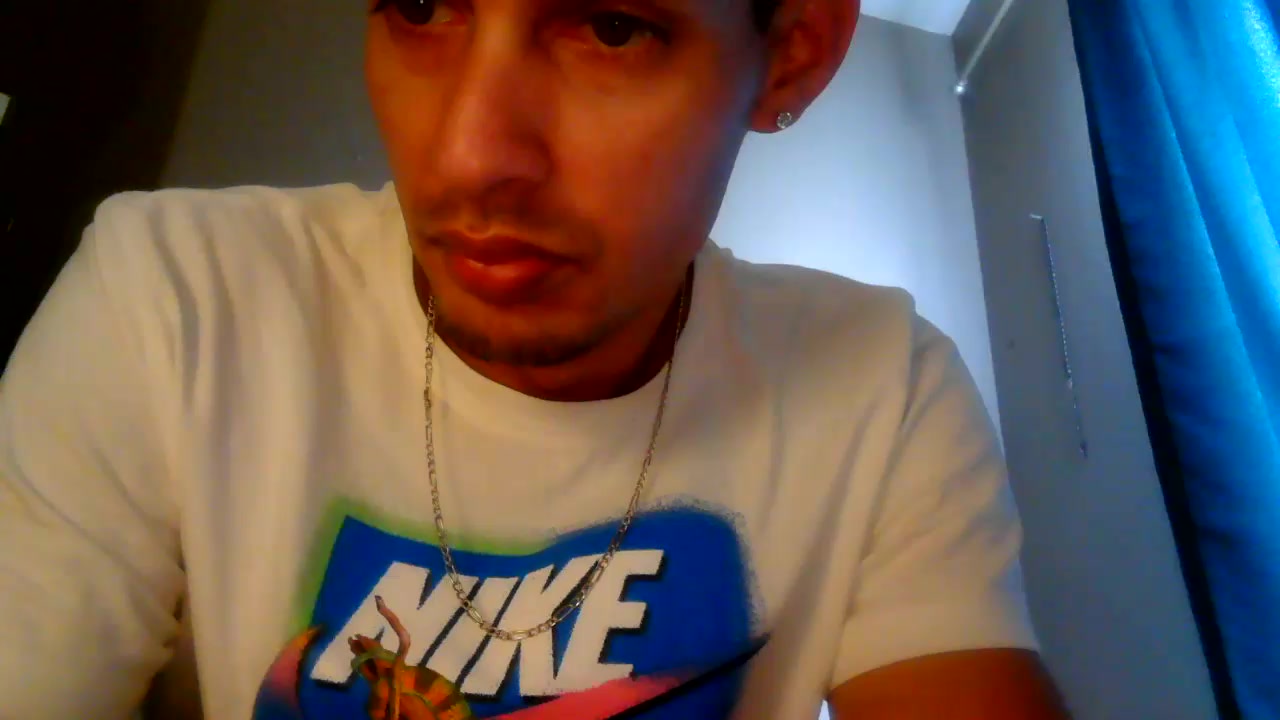 ItalianVegas Live Cam Screenshot – 2025-08-23 18:52:20