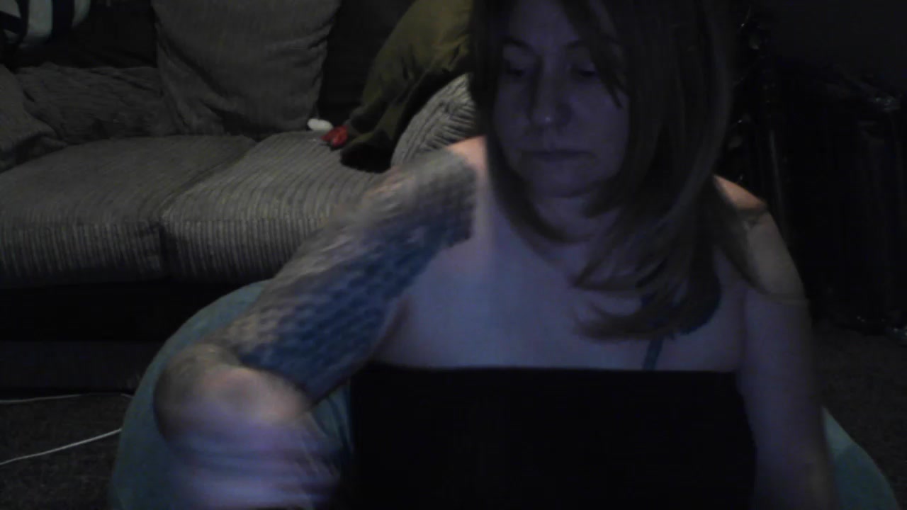 J3njen Live Cam Screenshot – 2025-08-07 01:45:39