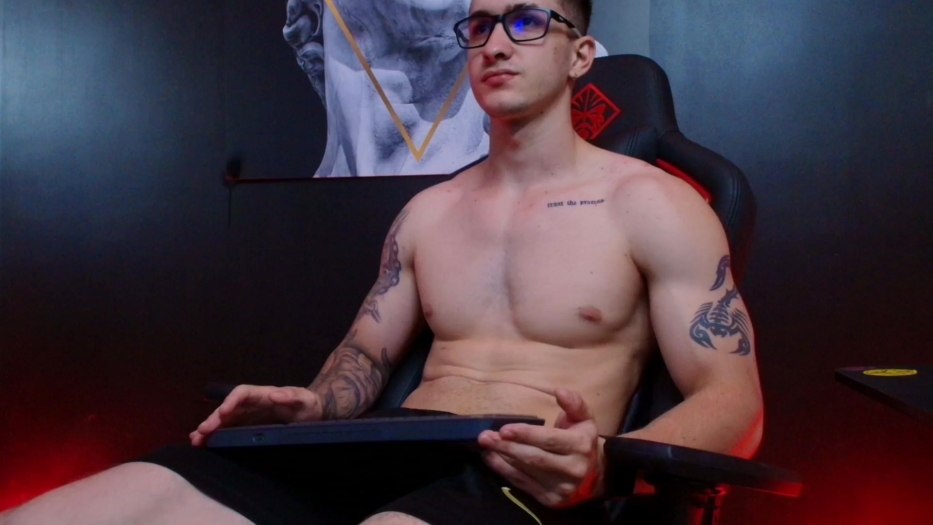 JacksonOlsenn Live Cam Screenshot – 2025-08-13 20:45:45