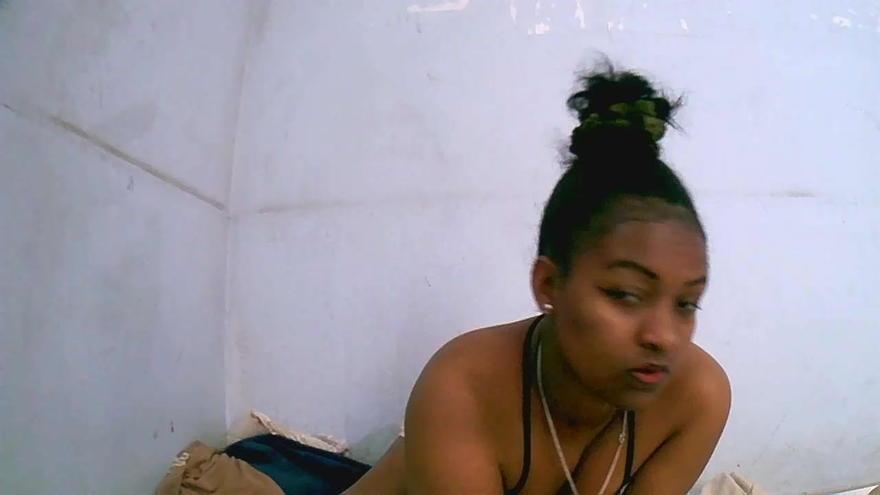 Jayssah03 Live Cam Screenshot – 2025-08-18 06:33:30