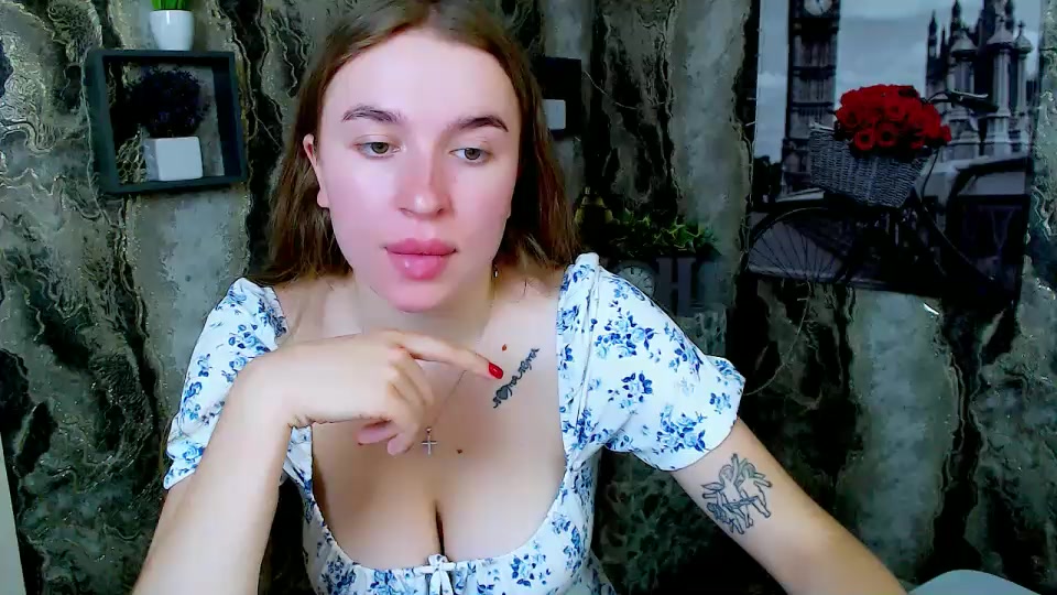 JuliLa_ Live Cam Screenshot – 2025-08-05 11:23:25