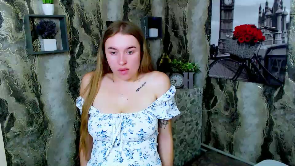 JuliLa_ Live Cam Screenshot – 2025-08-05 12:37:09