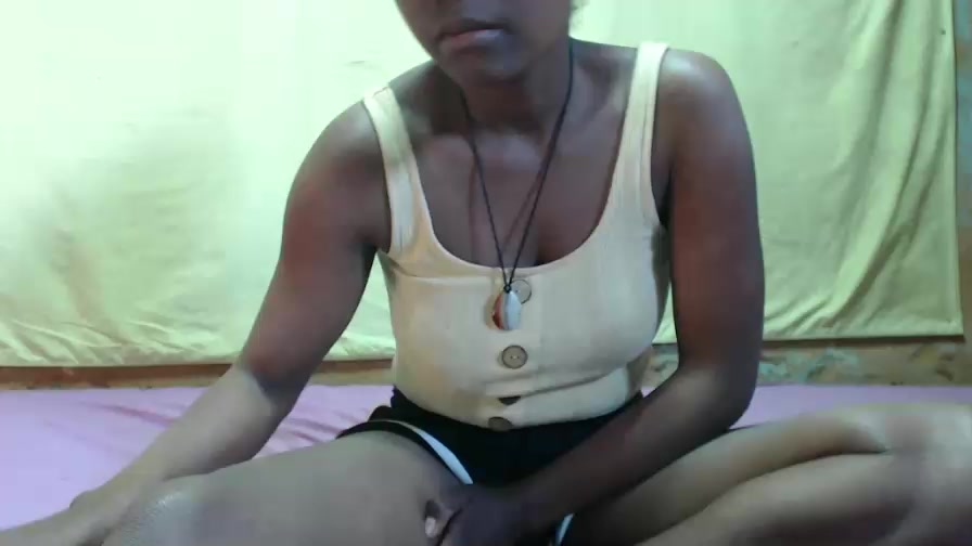JustHotLove Live Cam Screenshot – 2025-08-21 04:46:24