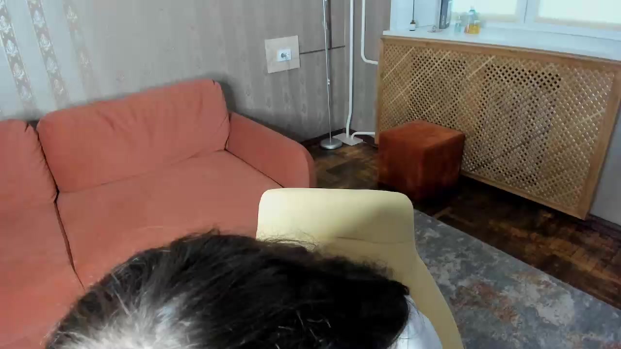KeeshaManual Live Cam Screenshot – 2025-08-16 16:45:24