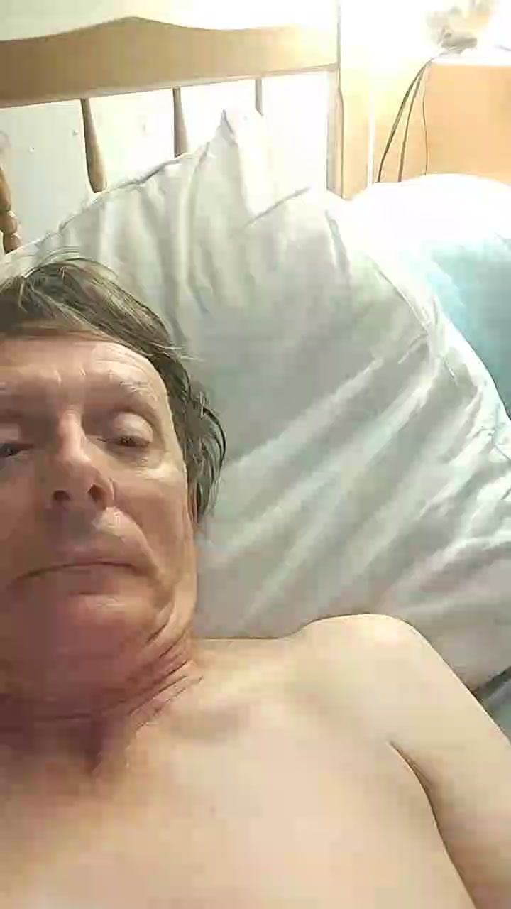 Keeviinhot Live Cam Screenshot – 2025-08-08 03:34:26