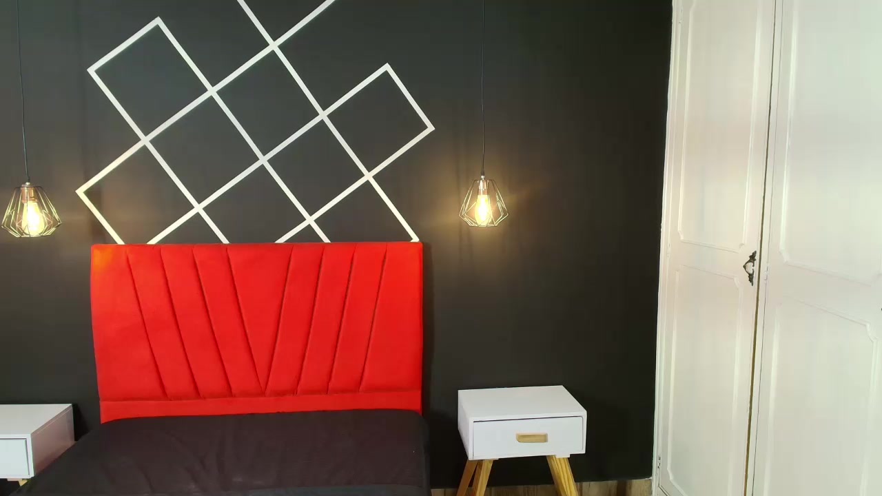 KeithLowrey Live Cam Screenshot – 2025-08-18 13:59:33