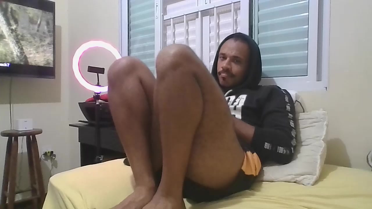 Kenwildxxx Live Cam Screenshot – 2025-08-05 12:58:08