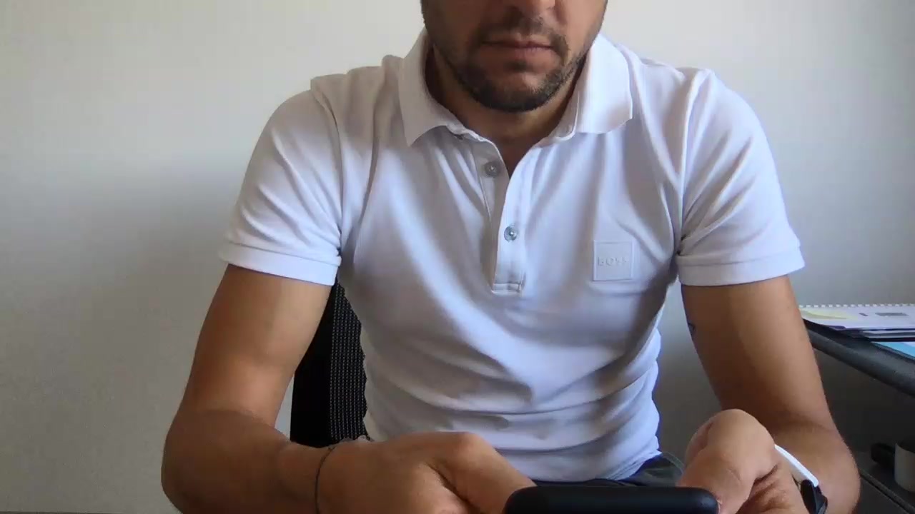 Kenzo3422 Live Cam Screenshot – 2025-08-05 11:22:01