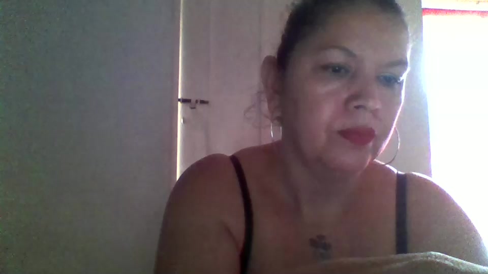 Kimverly1981 Live Cam Screenshot – 2025-08-21 19:33:20