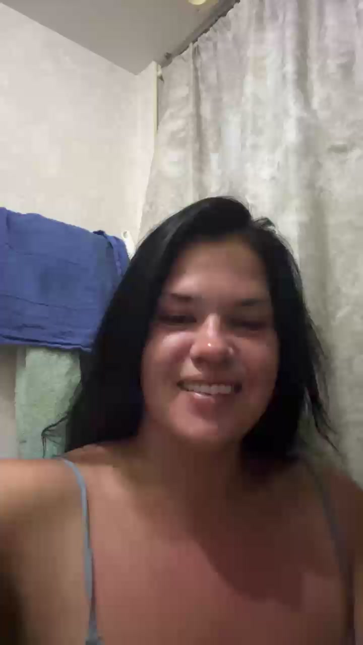 Kristnxoxoxoxo Live Cam Screenshot – 2025-08-28 02:12:19