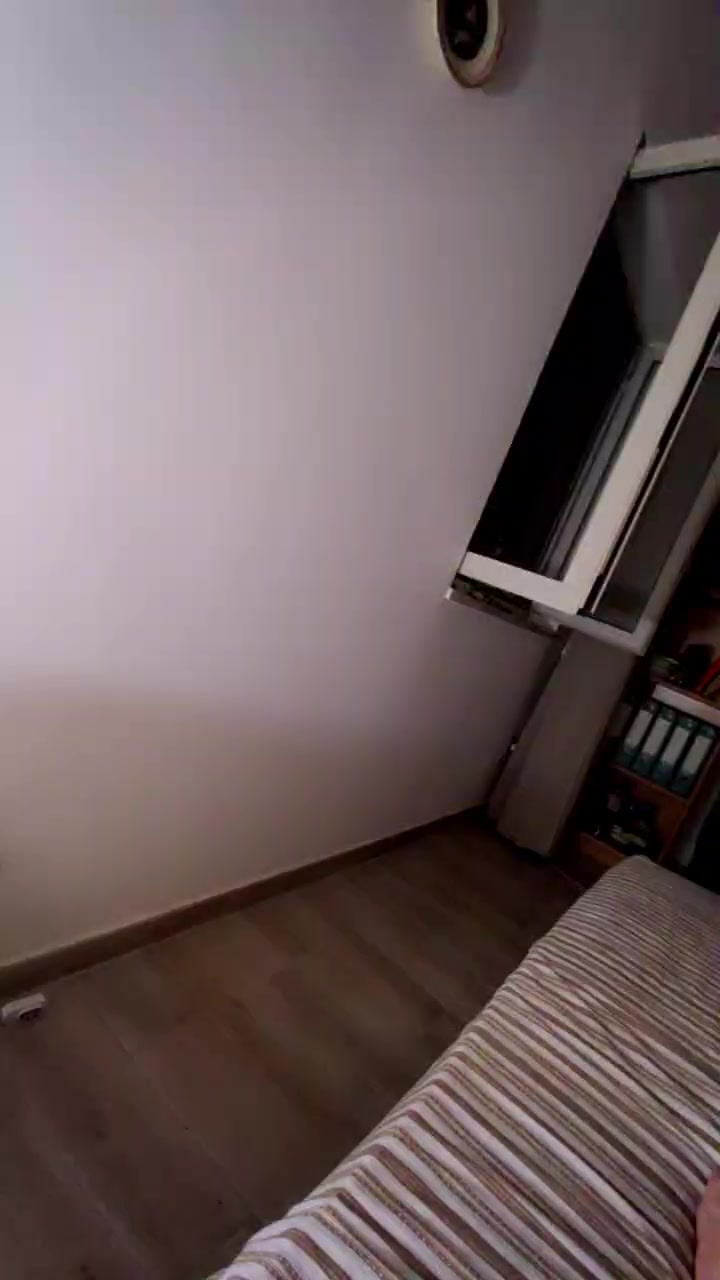 Ladyboyforyou Live Cam Screenshot – 2025-08-05 00:37:28