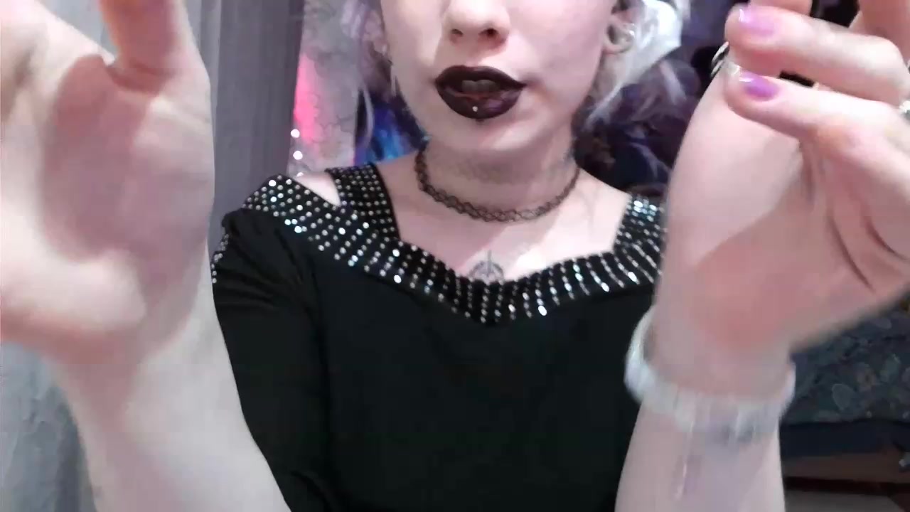 LanaBurling Live Cam Screenshot – 2025-08-24 23:57:43