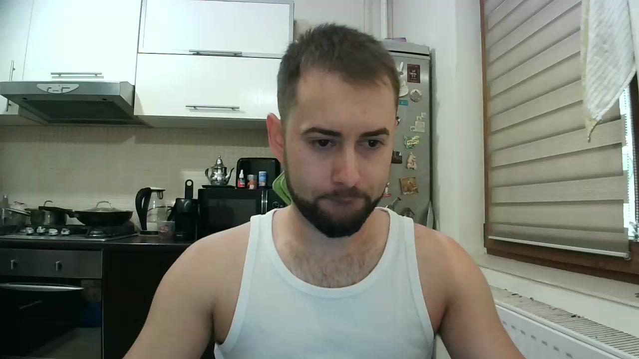 LePetitPrince98 Live Cam Screenshot – 2025-08-30 08:23:35