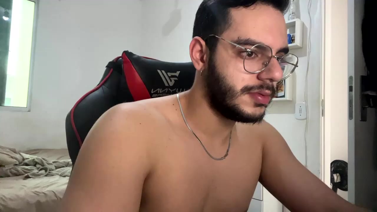 Leo20k Live Cam Screenshot – 2025-09-05 19:11:15