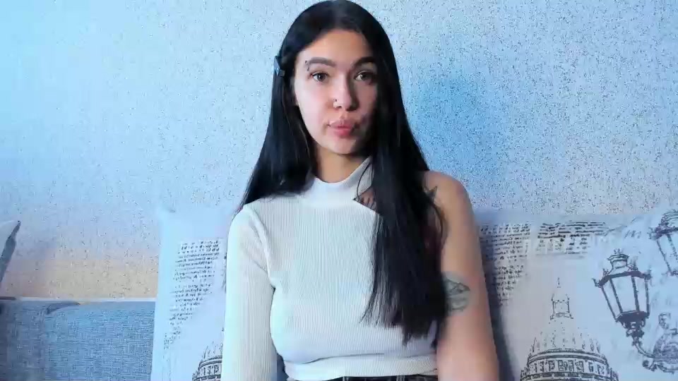 LexiBloom Live Cam Screenshot – 2025-09-02 03:16:35