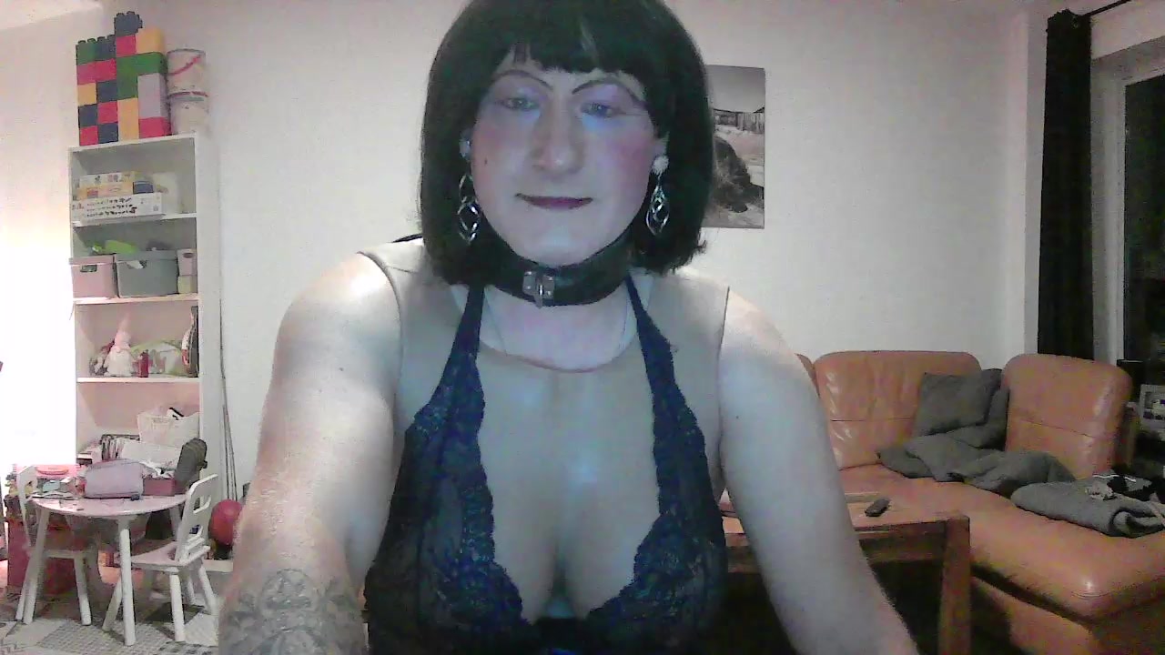 Lilli38m Live Cam Screenshot – 2025-08-06 20:05:03