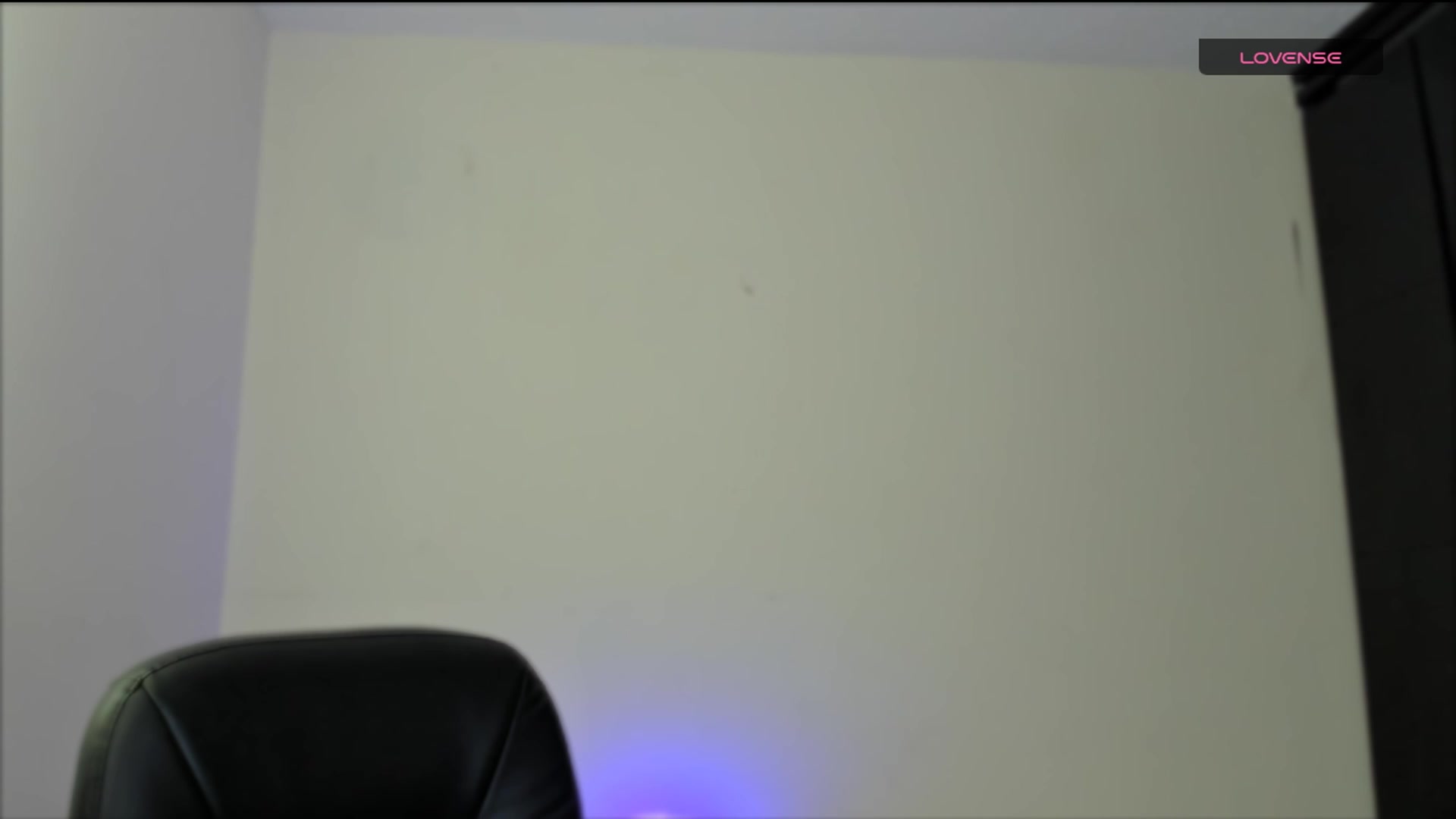 LilyGarcia Live Cam Screenshot – 2025-08-04 14:00:16