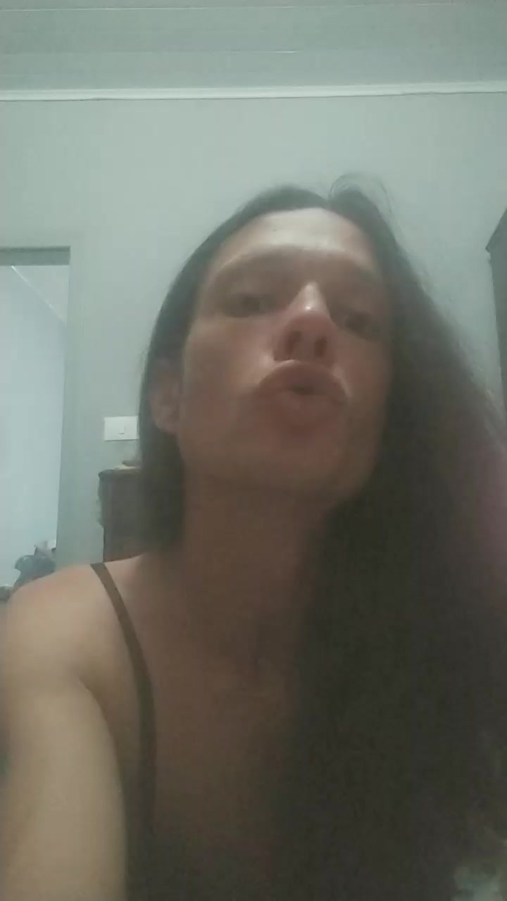 LittleDoll24 Live Cam Screenshot – 2025-08-06 01:20:48