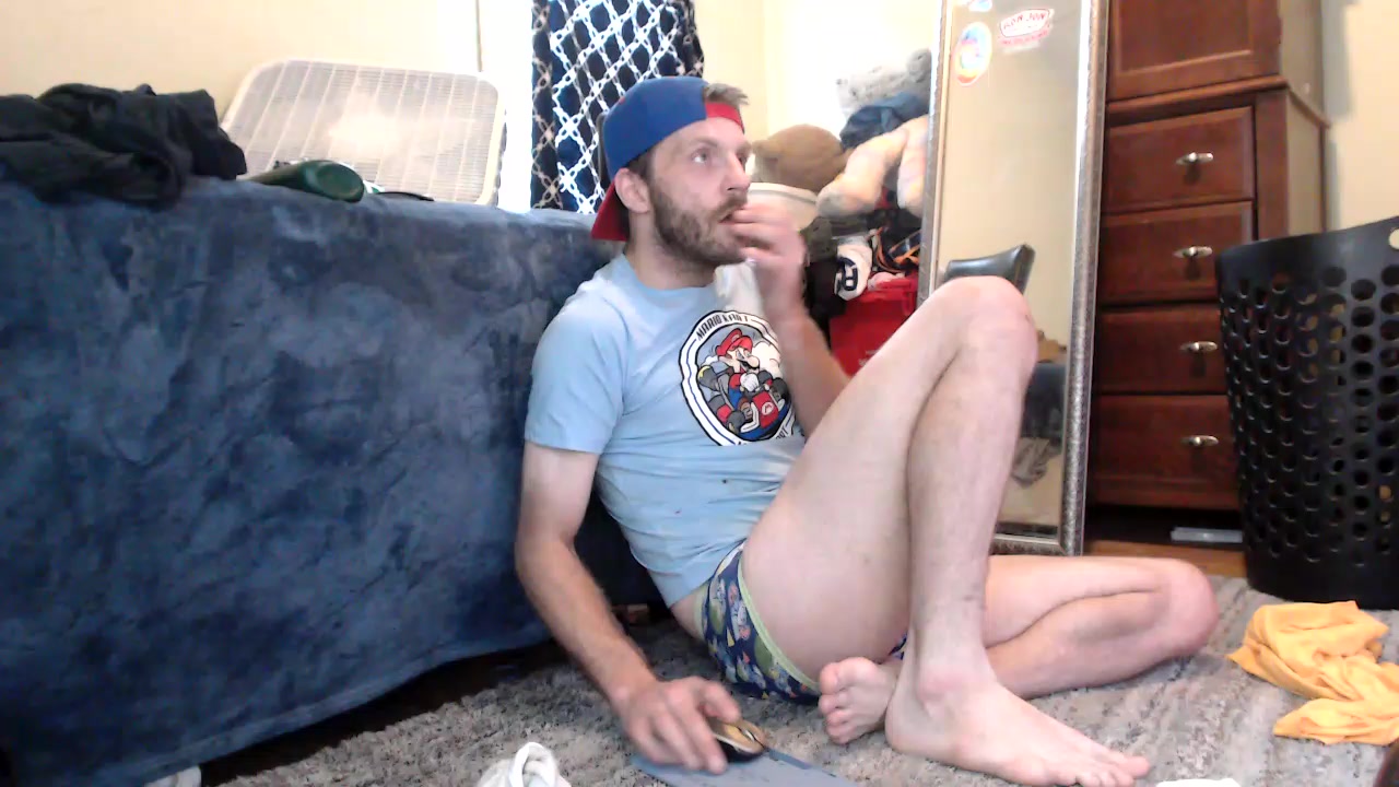LittleSneakers9 Live Cam Screenshot – 2025-08-03 22:28:11