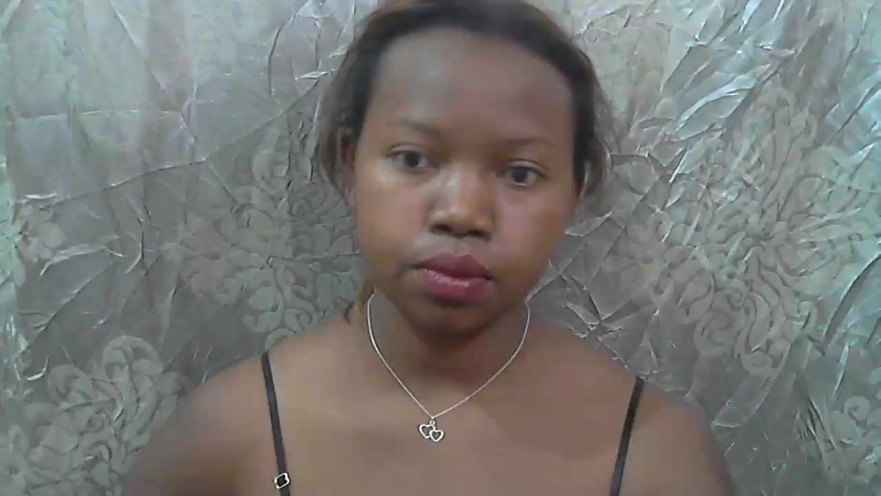 LovelyAngelah Live Cam Screenshot – 2025-08-06 05:42:09