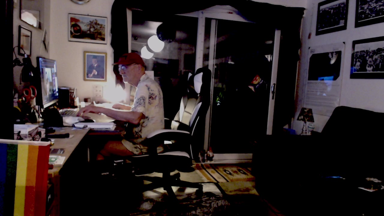 MDMA Live Cam Screenshot – 2025-08-13 22:51:09