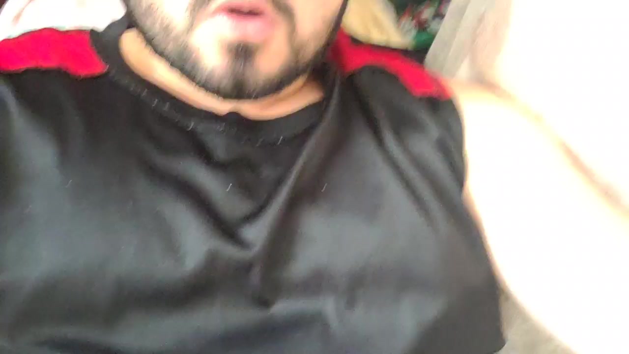 MachoCabron08 Live Cam Screenshot – 2025-08-31 17:57:52