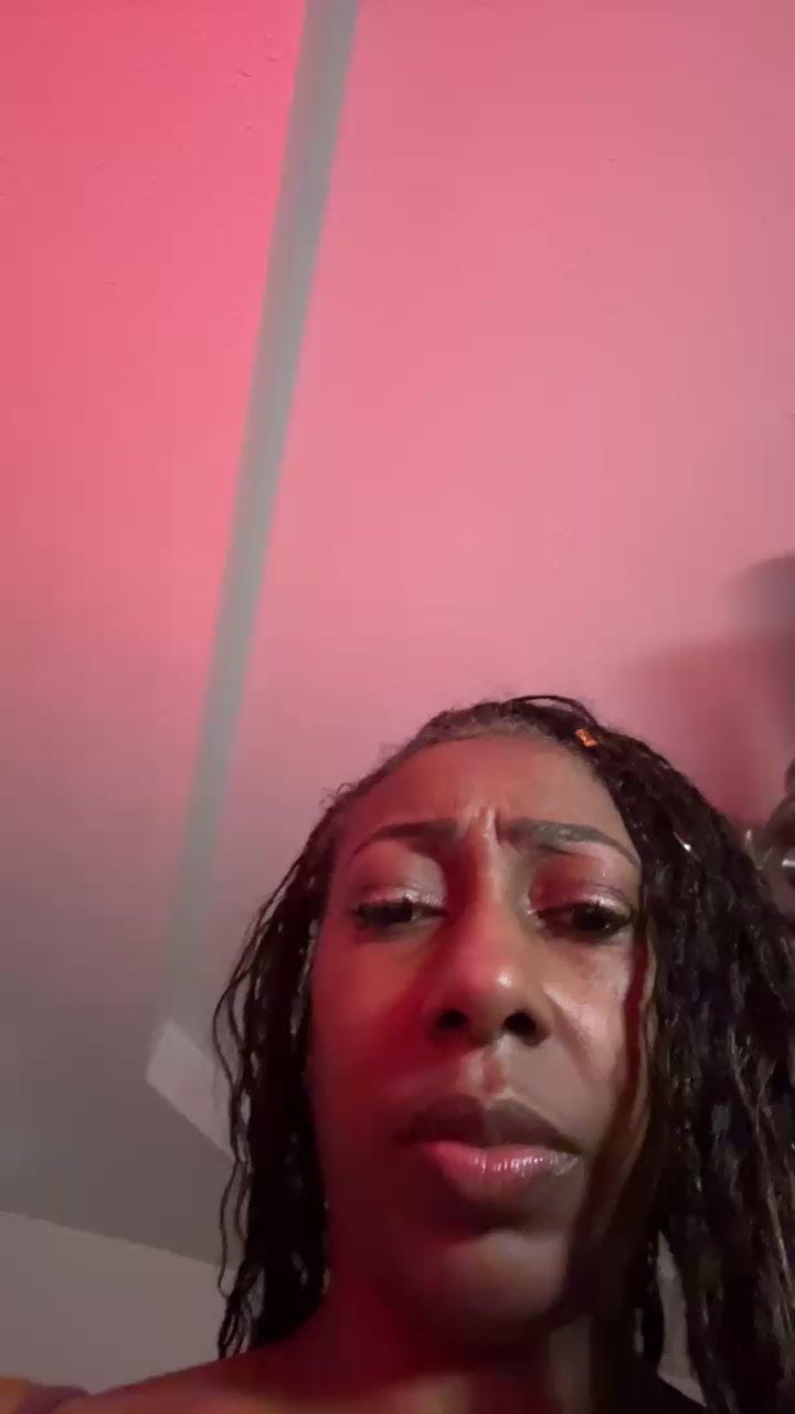 Madam_Glam Live Cam Screenshot – 2025-09-09 14:40:52