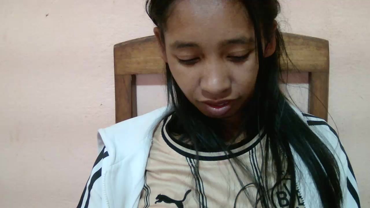 Maelle07 Live Cam Screenshot – 2025-08-19 08:47:50