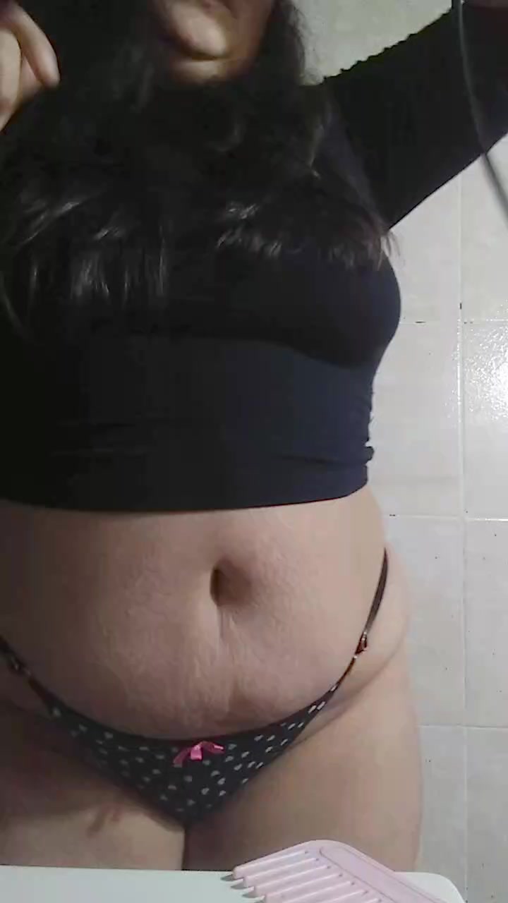 Maiilu24 Live Cam Screenshot – 2025-08-18 06:14:38