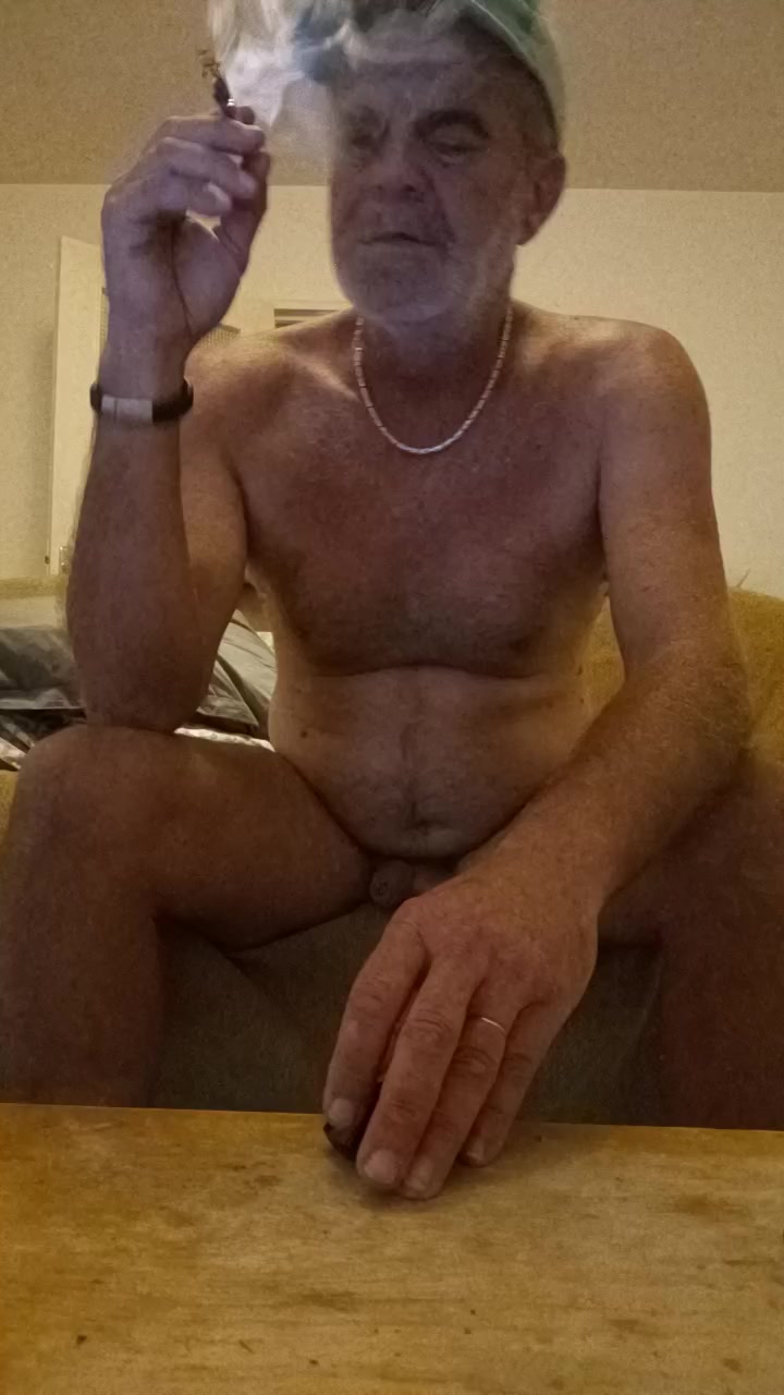 Mancum35 Live Cam Screenshot – 2025-08-06 19:25:09