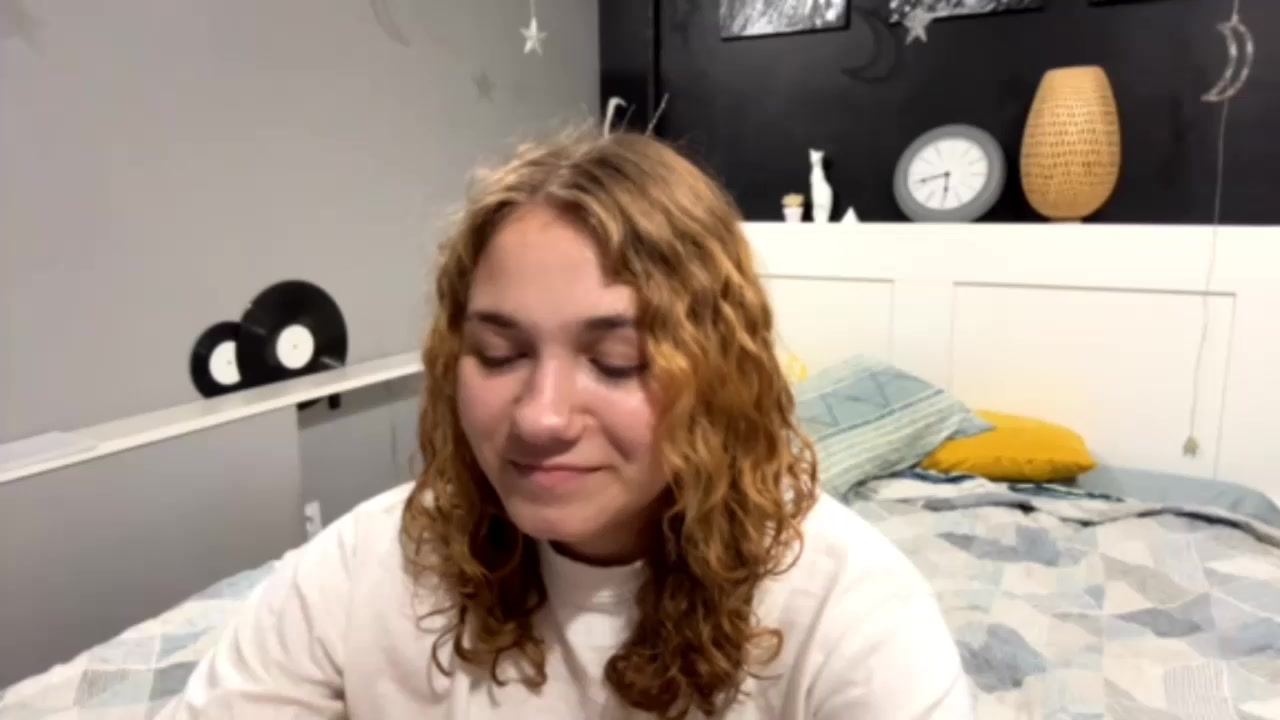MapleQuirin Live Cam Screenshot – 2025-08-05 05:46:40