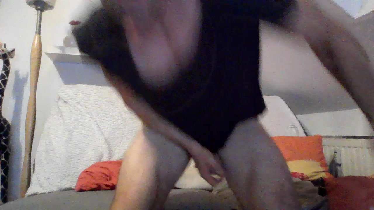 Marc2Marc Live Cam Screenshot – 2025-08-12 22:49:43