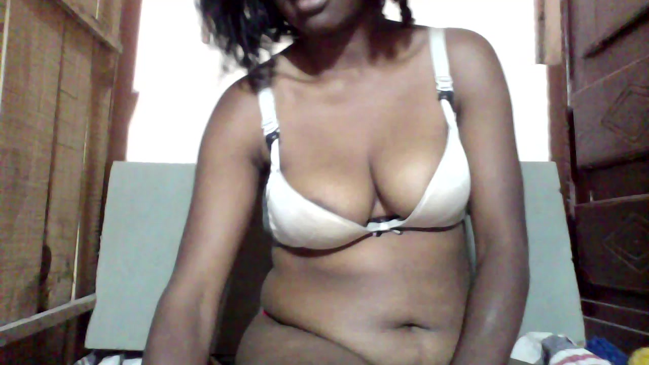 Marieanna1992 Live Cam Screenshot – 2025-08-05 09:04:26
