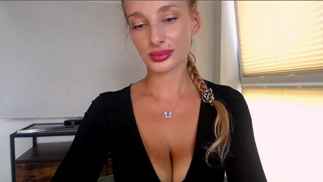 MarilynBeauty Live Cam Screenshot – 2025-08-15 09:38:14