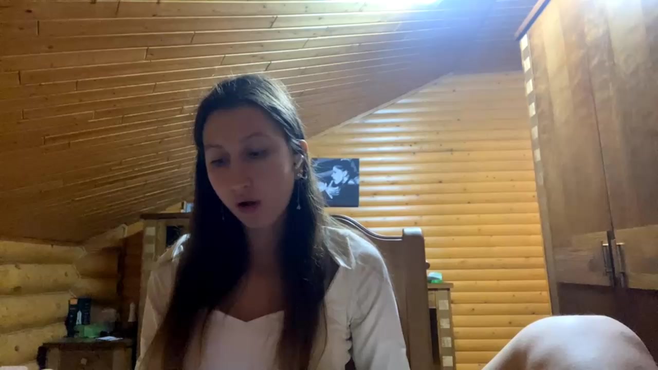 MarisaGates Live Cam Screenshot – 2025-08-19 18:01:22