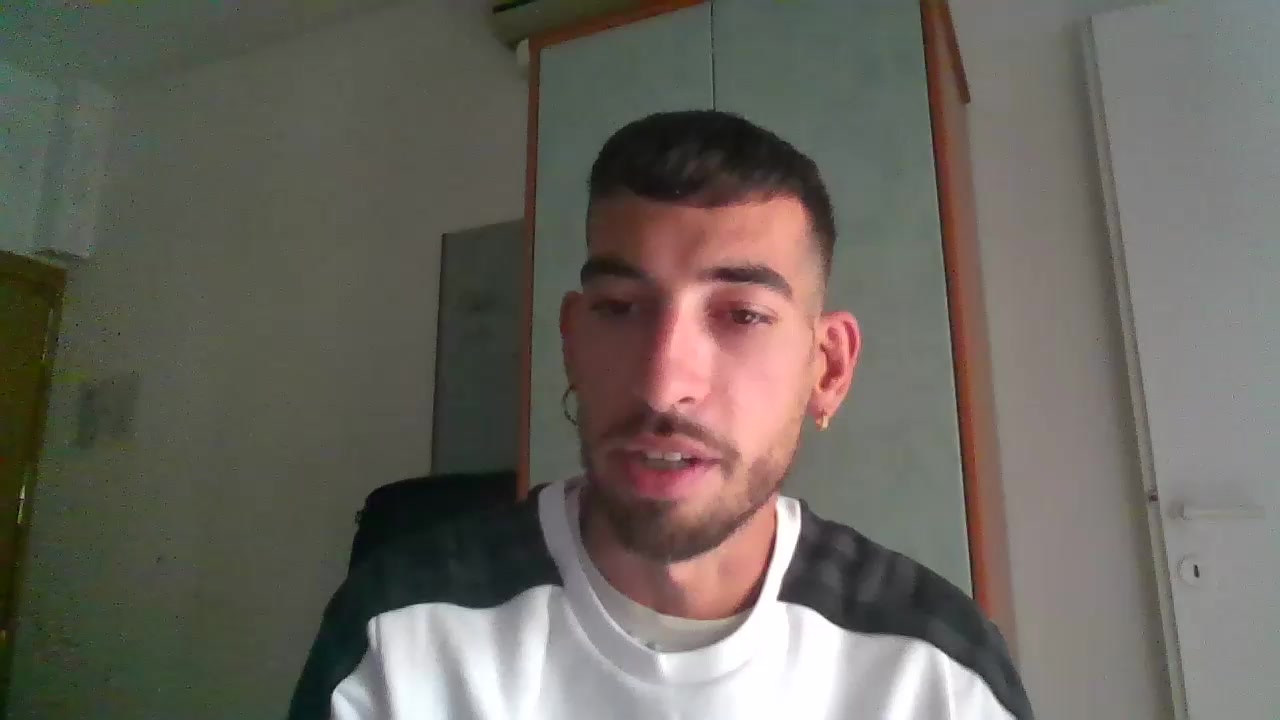 Meastroboris95 Live Cam Screenshot – 2025-09-10 12:36:06