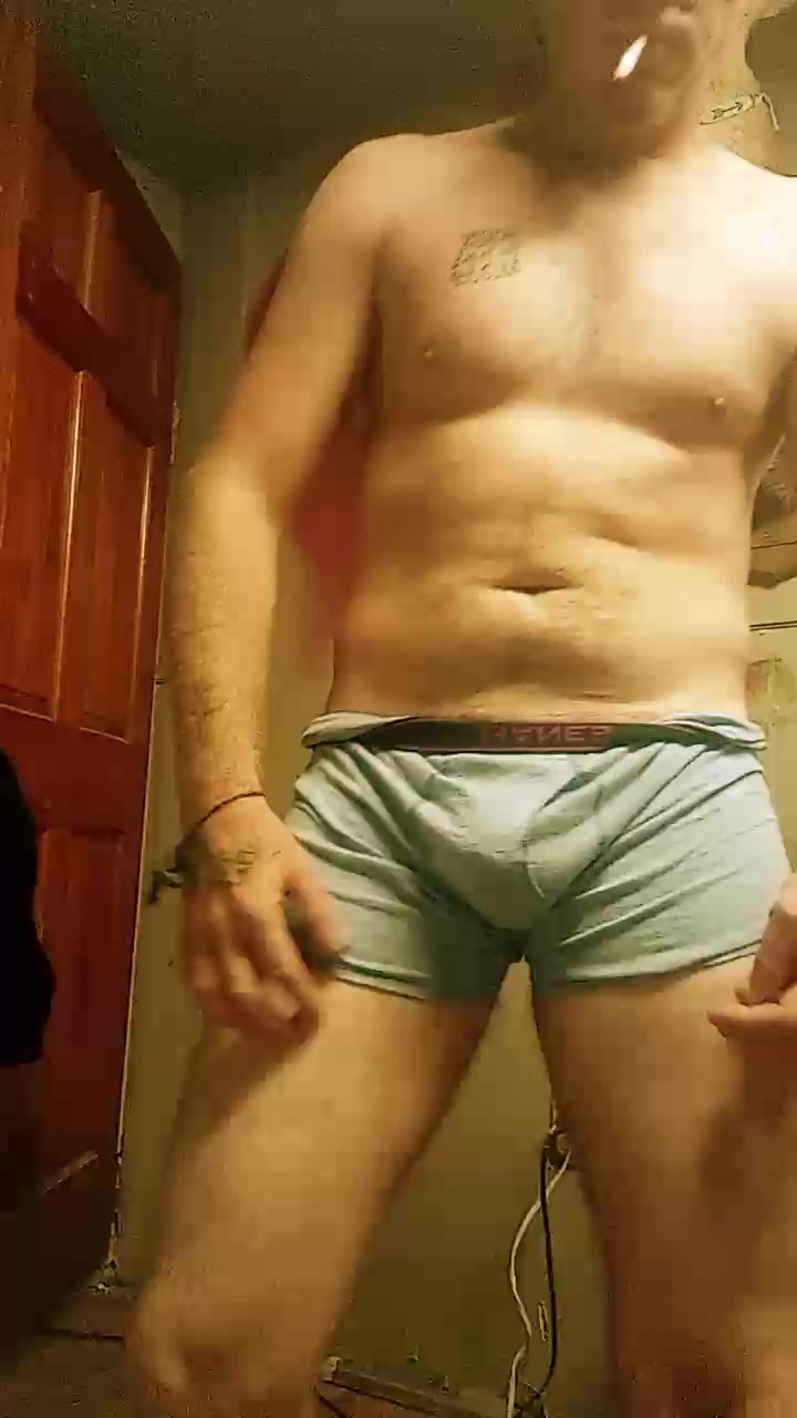 Meeemeoffme Live Cam Screenshot – 2025-09-01 21:52:47