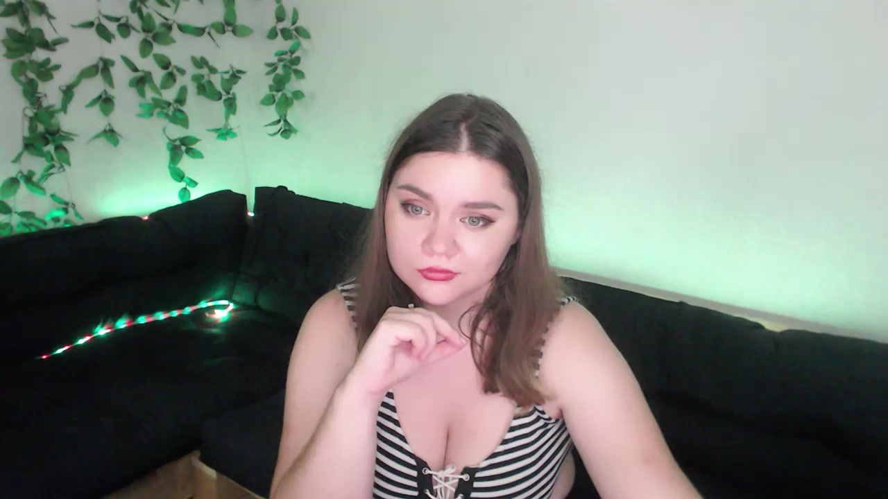 Melanie_kissxxx Live Cam Screenshot – 2025-08-07 10:33:23
